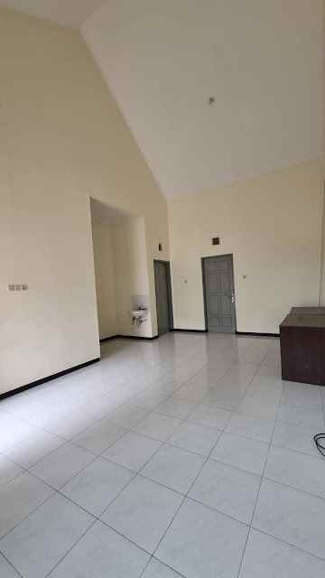 disewakan rumah taman pondok indah