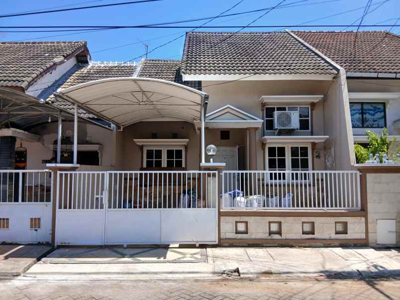 disewakan rumah taman pondok indah