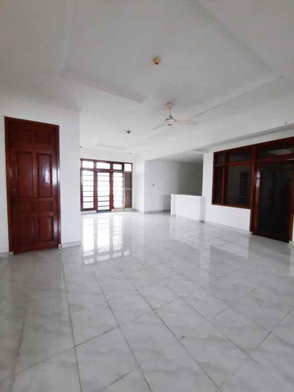 for sale house cipete