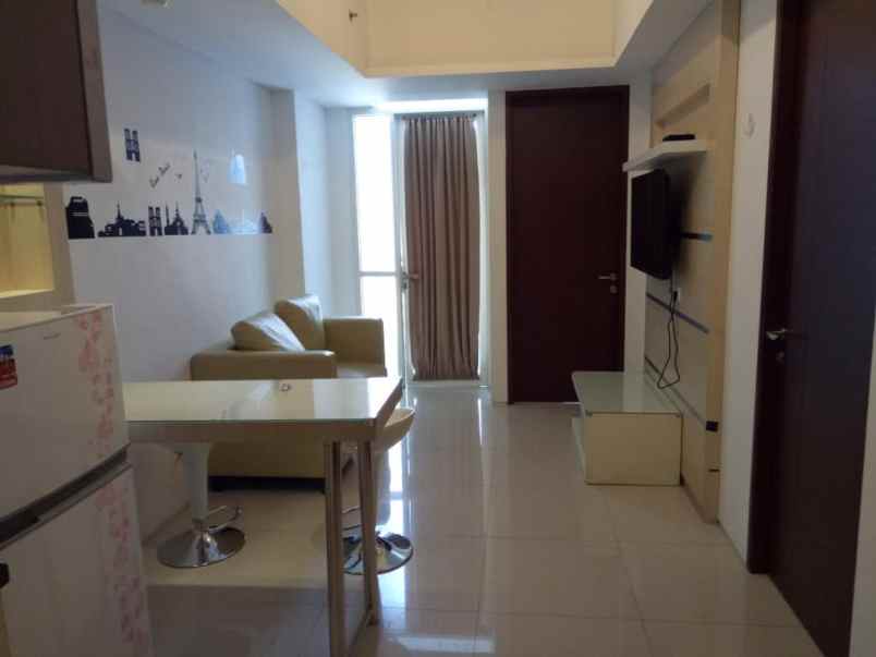 full furnish 2 br selangkah dari transmart view pool