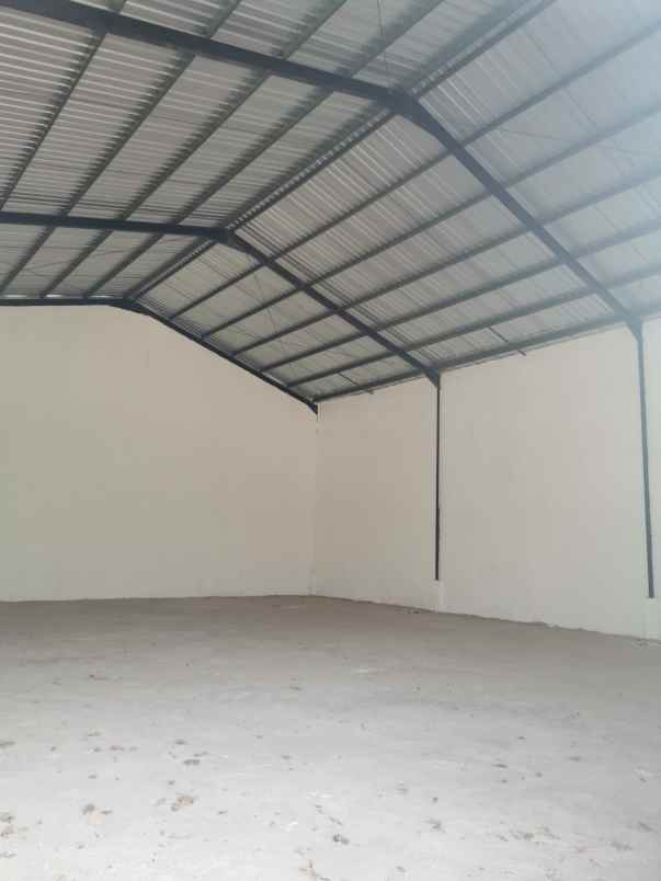 gudang baru krian sidoarjo minim 2 thn