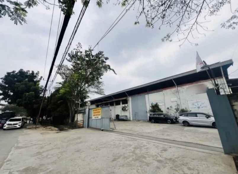 gudang murah pinggir jalan di jurumudi baru tangerang