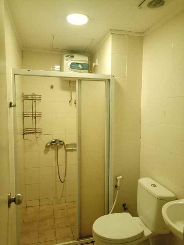 jual apartemen fullfurnished season city jak bar