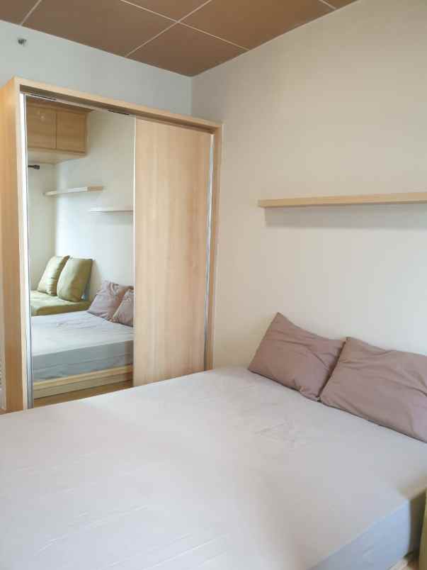 jual apartemen studio furnished green bay t