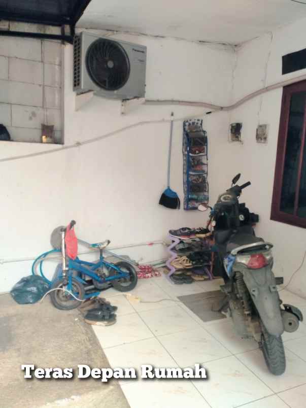 jual kontrakan 3 pintu lahan parkir