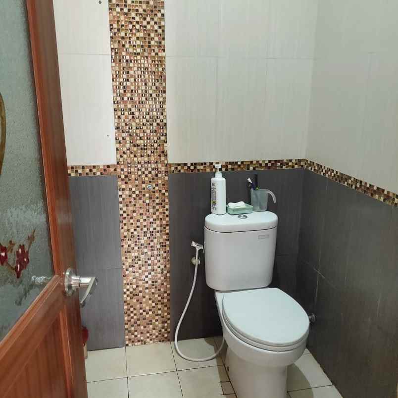 jual rumah cluster cantik di jagakarsa jakarta selatan