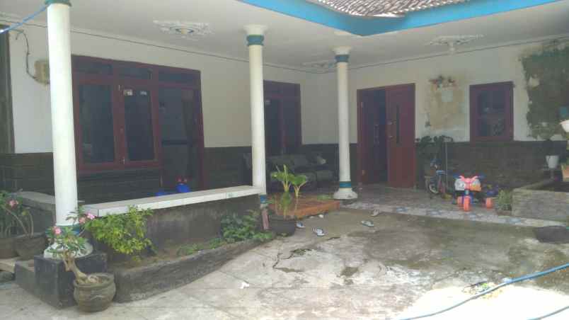 jual rumah dan tanah perkarangan