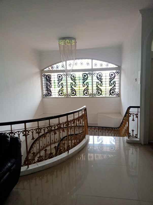 jual rumah kav dki meruya utara jak bar