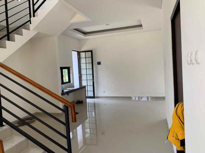 jual rumah muarah di bsb semarang