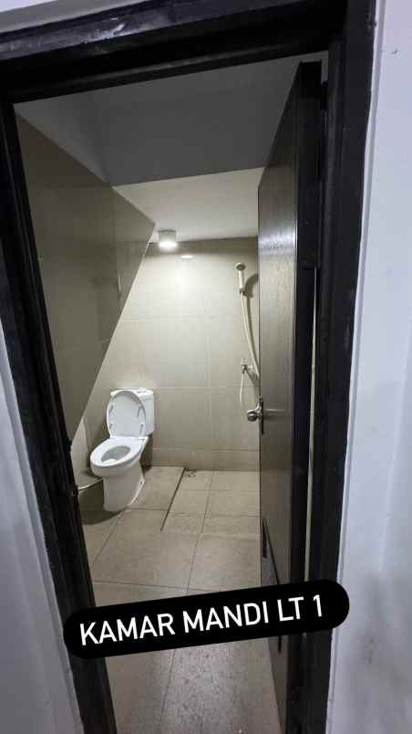 jual rumah park residence taman surya 5 jak bar