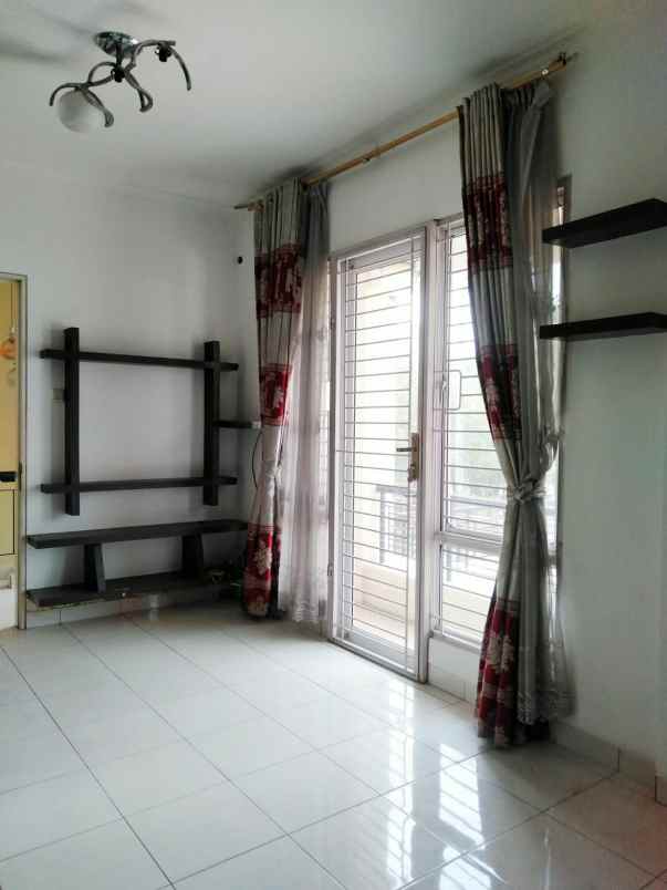 jual rumah siap huni kota wisata cibubur