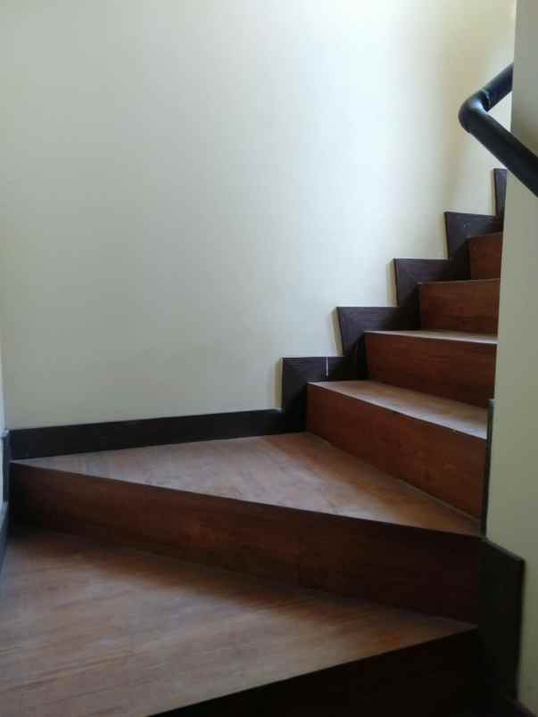 jual rumah siap huni kota wisata cibubur