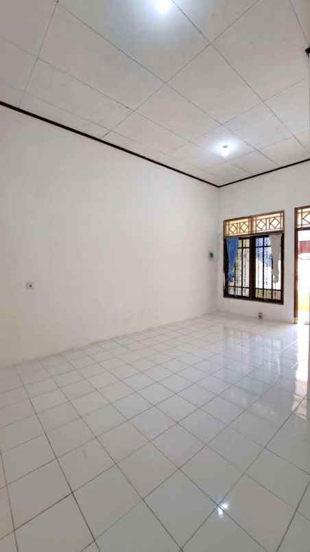 komplek walikota 1 lt uf agsahala