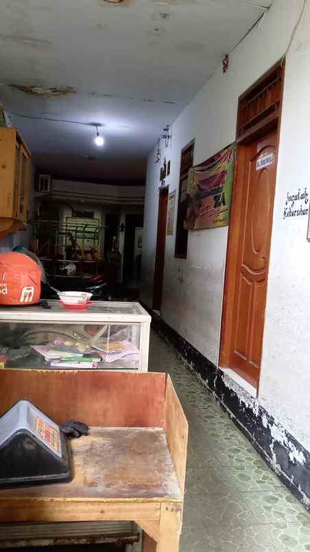 kost jl kemayoran tengah