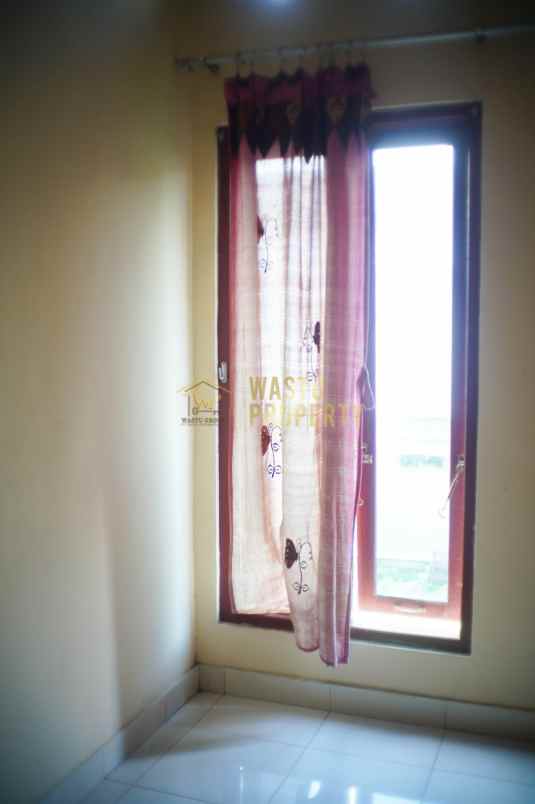 kost strategis 14 kamar strategis di dalam kampus uii