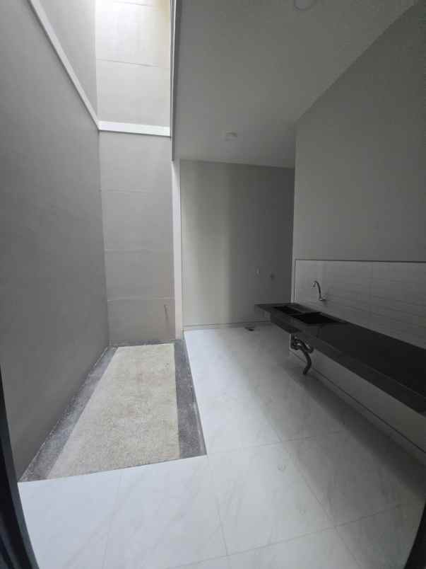 ready 2 unit rumah minimalis modern wisma mukti