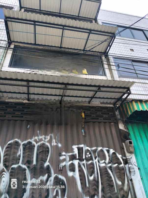 ruko 3 5 lantai lokasi nol jalan di surabaya pusat