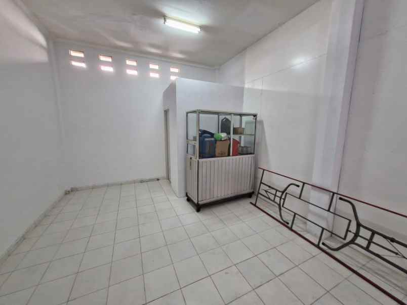 ruko stratergis di duren sawit jakarta timur