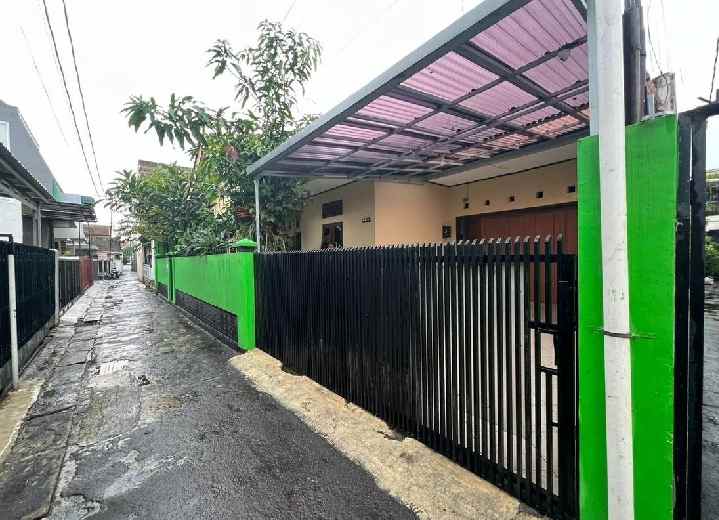 rumah 1 lantai di jalan deme gatot subroto bandung