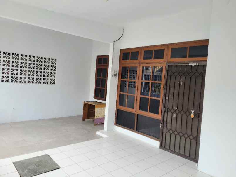 rumah 1 lantai murah di cluster mewah majapahit