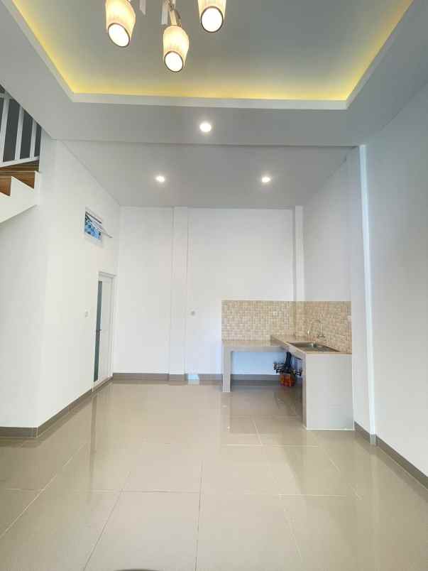 rumah 2 lantai 990 jt an di kelapa dua depok