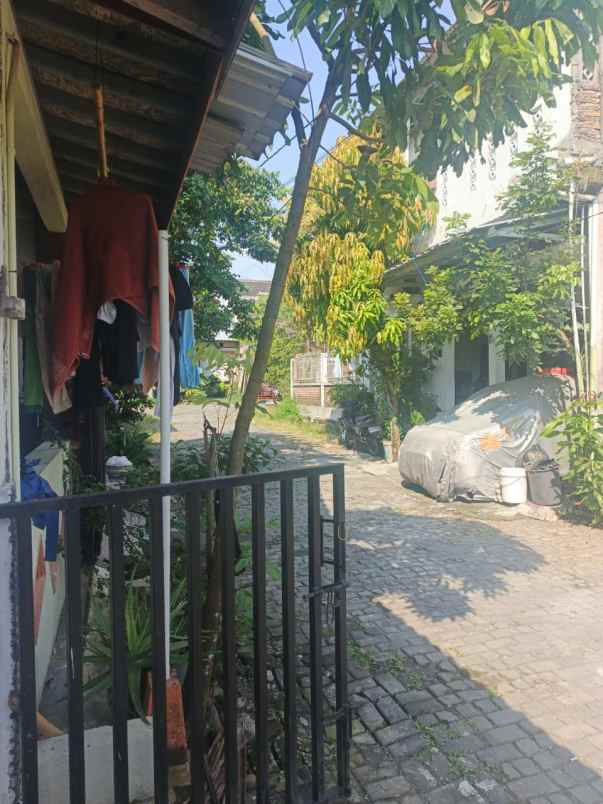 rumah 2 lantai cuma rp360 juta bisa disewa