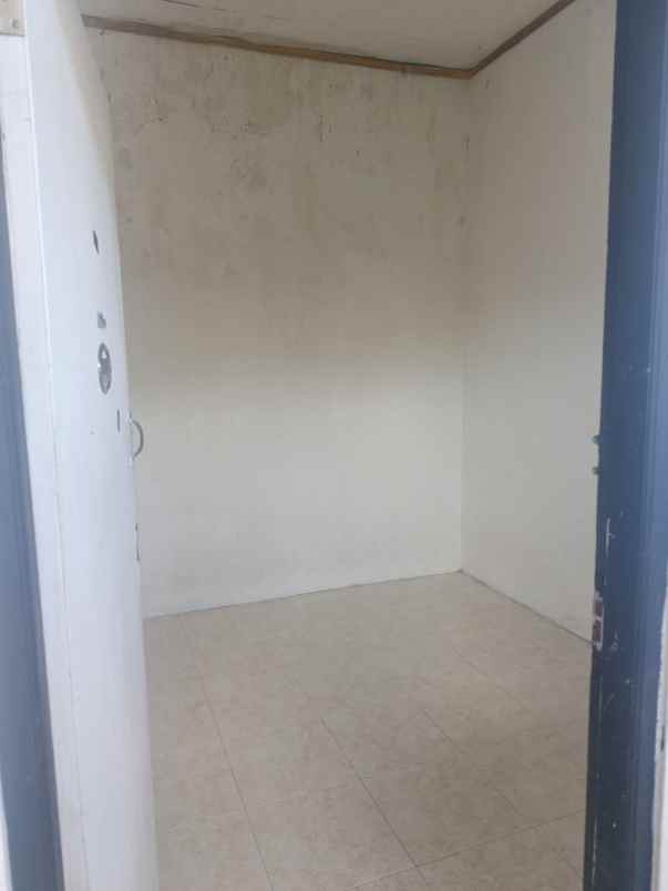 rumah 2 lantai cuma rp360 juta bisa disewa