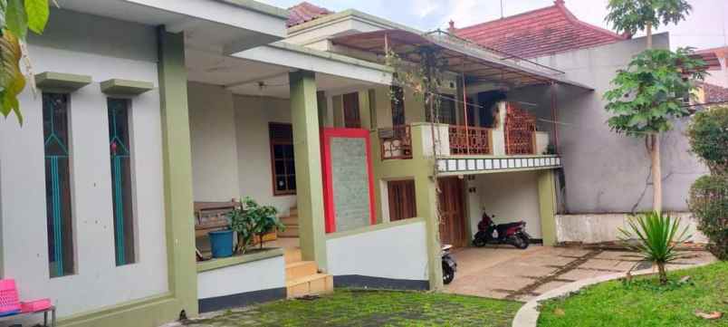 rumah asri di cigadung dago awiligar