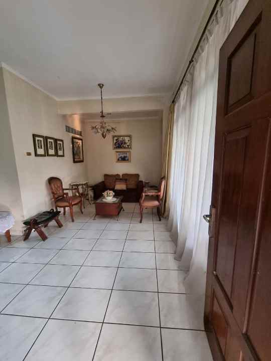 rumah bagus daerah depok sertifikat shm