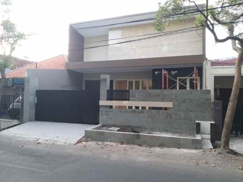 rumah baru cocok untuk usaha di ngagel surabaya