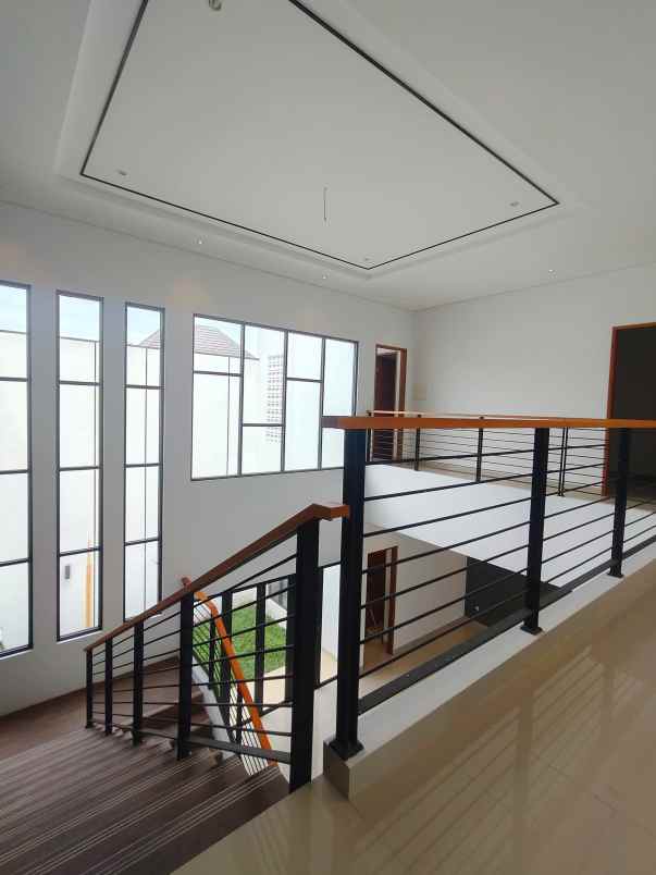 rumah baru modern house dalam townhouse siap huni