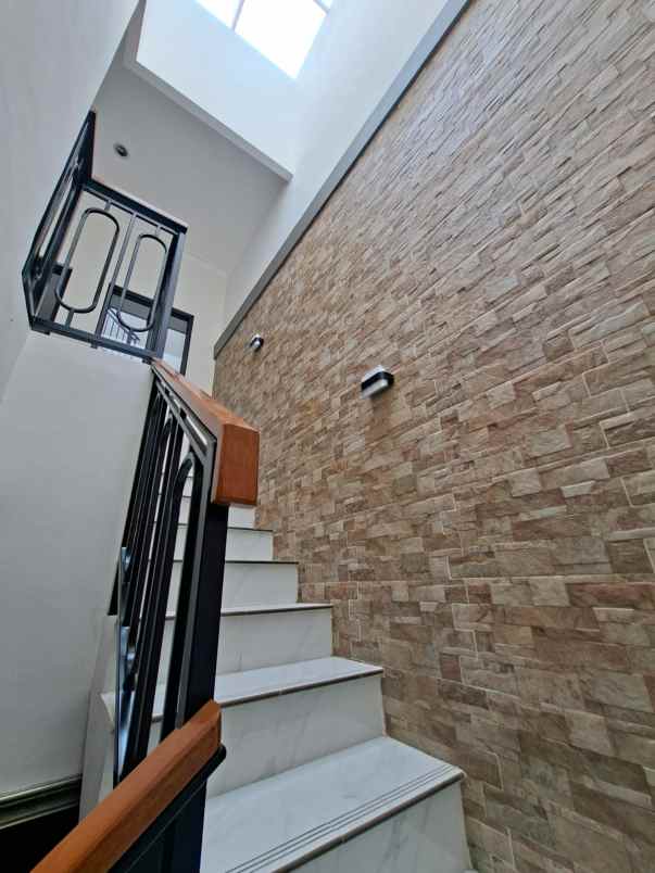 rumah baru siap huni lokasi sulfat kota malang