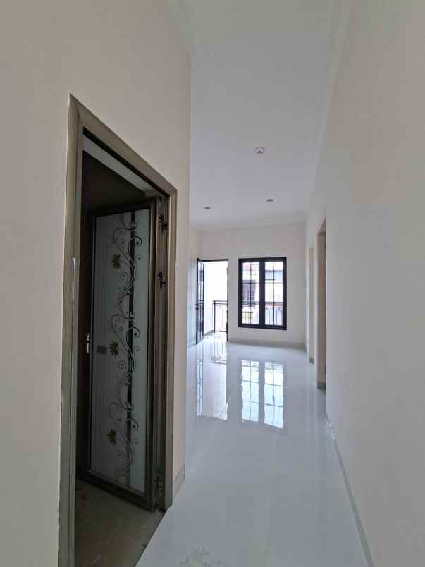 rumah baru siap huni lokasi sulfat kota malang