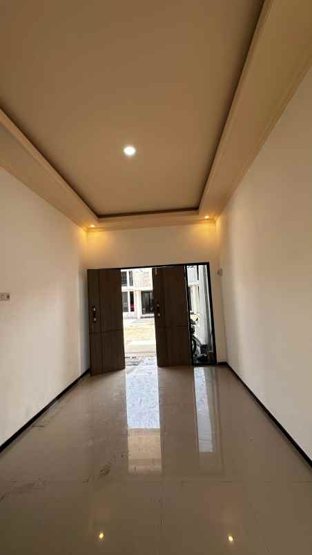 rumah desain mewah di kawasan strategis kepanjen