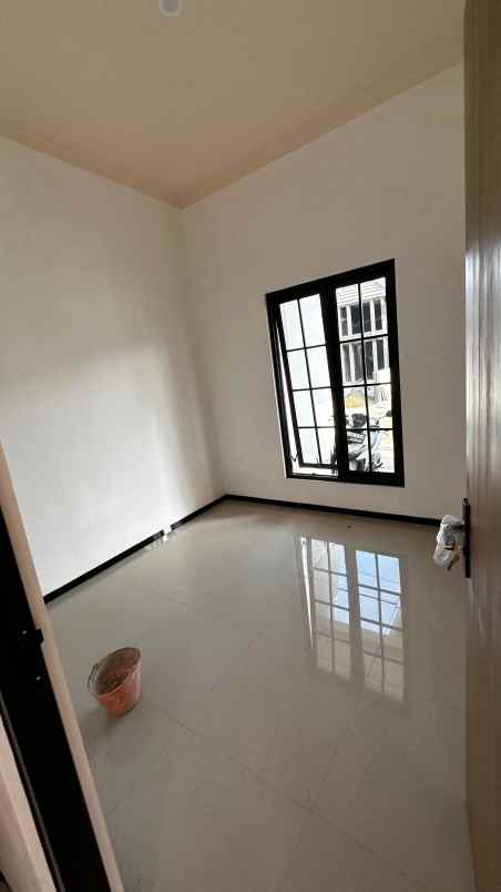 rumah desain mewah di kawasan strategis kepanjen