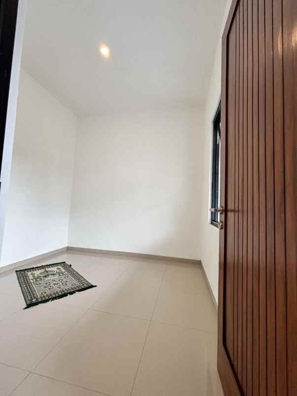 rumah desain scandinavian mewah 2 lantai