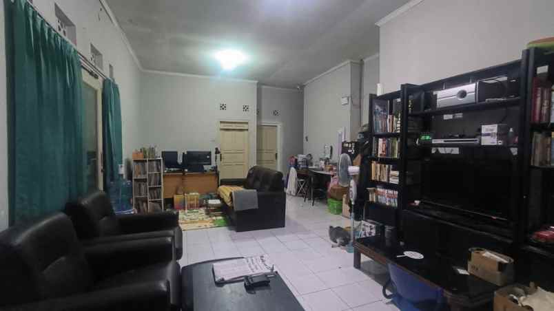 rumah di komplek taman puspa indah sanggar hurip