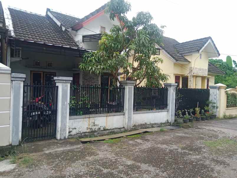 rumah di tengah kota palembang