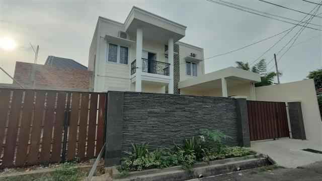 rumah dijual design klasik pondok gede bekasi