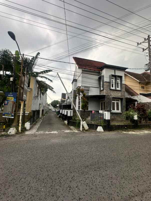 rumah dijual full furnished di sinduadi