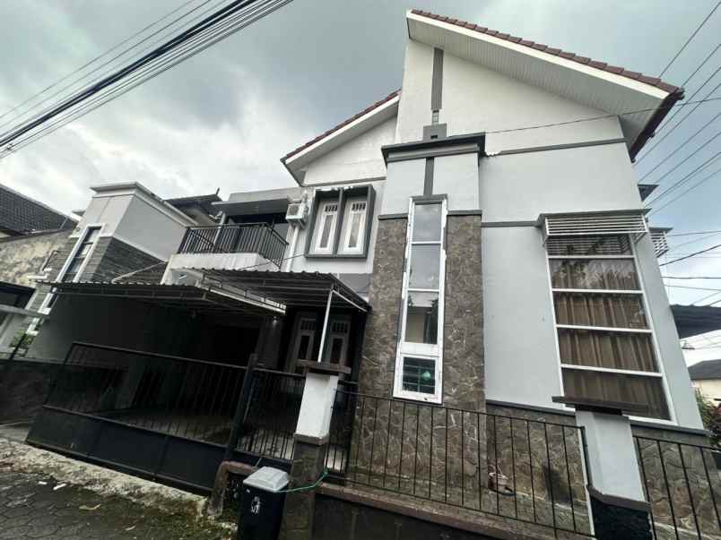 rumah dijual full furnished di sinduadi