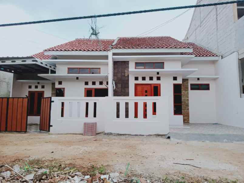 rumah dijual murah di depok dekat staisun