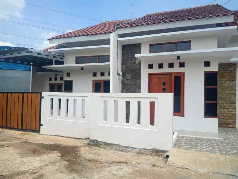 rumah dijual murah di depok dekat staisun