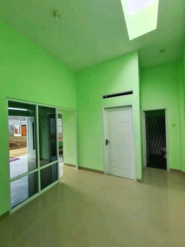 rumah dijual ready dekat jalan utama dan stasiun