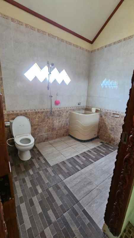 rumah dijual soponyono tenggilis mejoyo surabaya timur