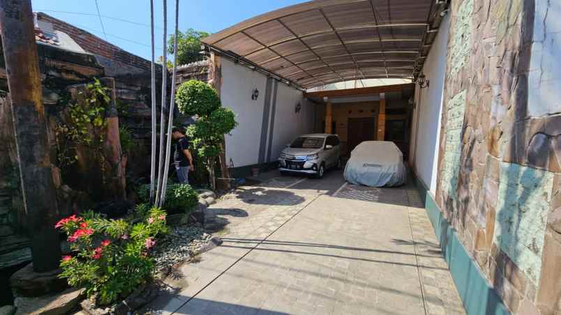 rumah dijual soponyono tenggilis mejoyo surabaya timur