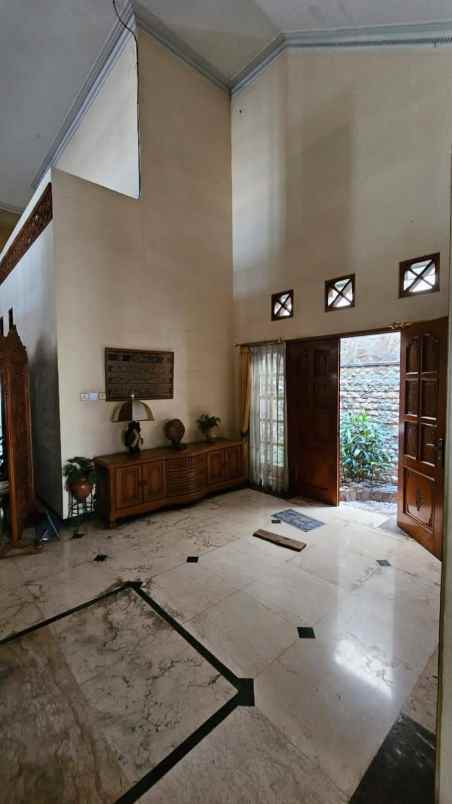 rumah dijual soponyono tenggilis mejoyo surabaya timur