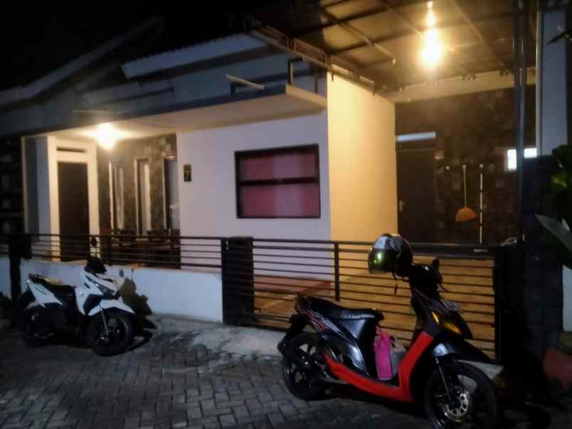 rumah estetik harga bagus di ngaglik kota batu