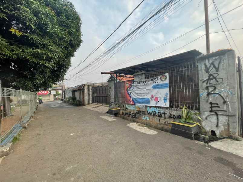 rumah hitung tanah shm di pondok kelapa jakarta timur