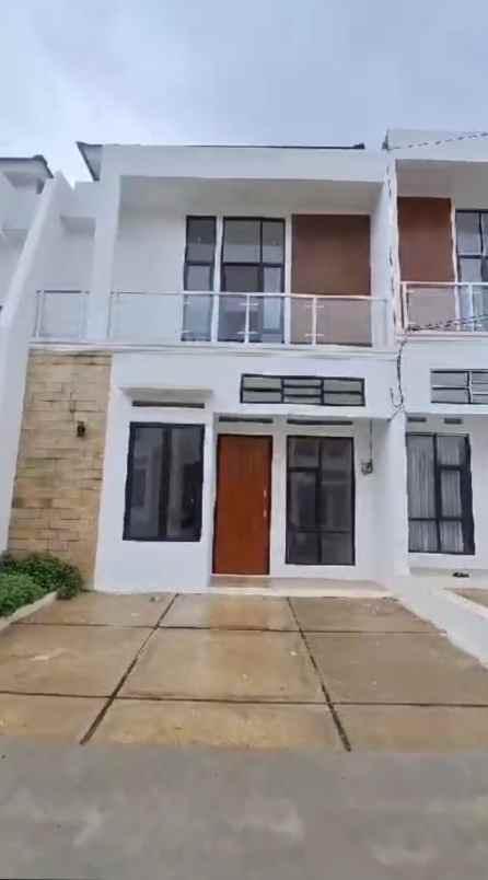 rumah jalan raya ksu gdc